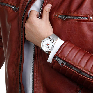 evo2, 43 mm, Stainless Steel Watch, MSE.43120.SJ, Image with worn watch