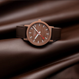 essence Mocha Limited Edition, Brown Vegan Grape Leather, 41 mm	, Mood image 