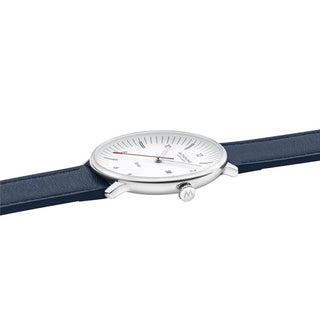 Doppio Solar, Blue Vegan Apple Leather, 41 mm, Side view with focus on the crown