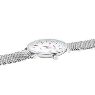 Doppio Solar, Stainless Steel, 41 mm, Side view with focus on the crown