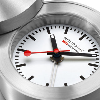 Silver Coloured Travel Alarm Clock, 5 cm	, Dial View