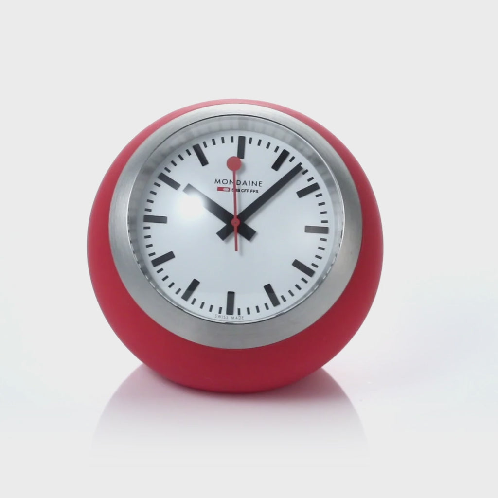 Red Table Clock, 60 mm, 360 video