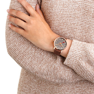evo2, 40mm, Rose Gold Toned and Brown Watch, MSE.40181.LG, Image of the worn watch