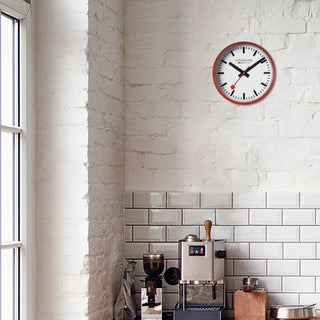 Wall clock, 25 cm, red kitchen clock, A990.CLOCK.11SBC, Mood image of the clock on the wall