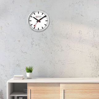 Wall Clock, 40 cm, silver kitchen clock, A995.CLOCK.16SBB, Mood image of the clock on the wall